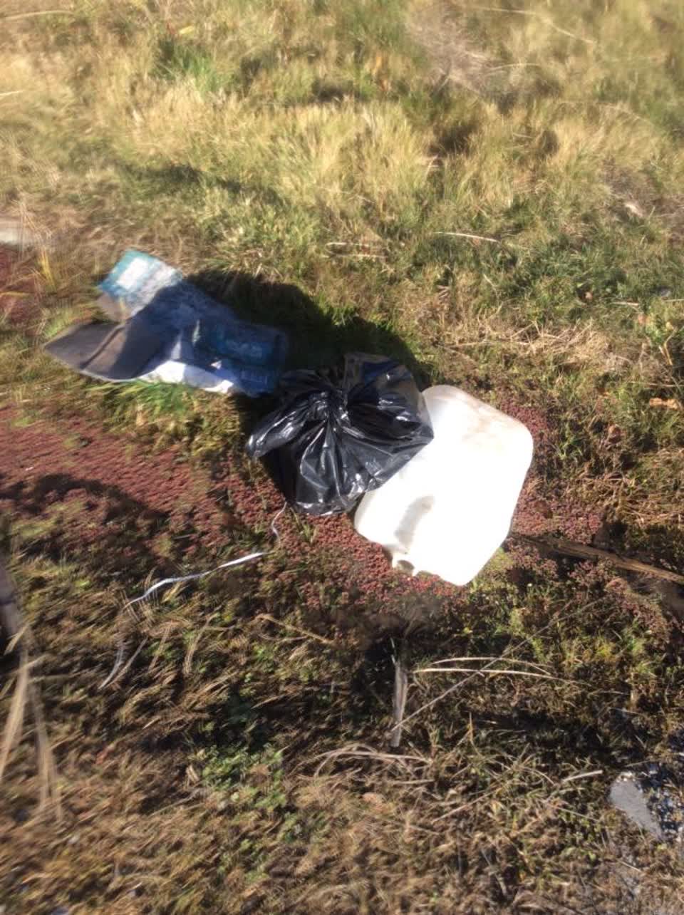 The photograph attached to this rubbish/recycling report