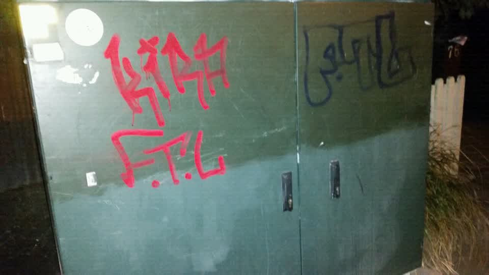 The photograph attached to this graffiti report