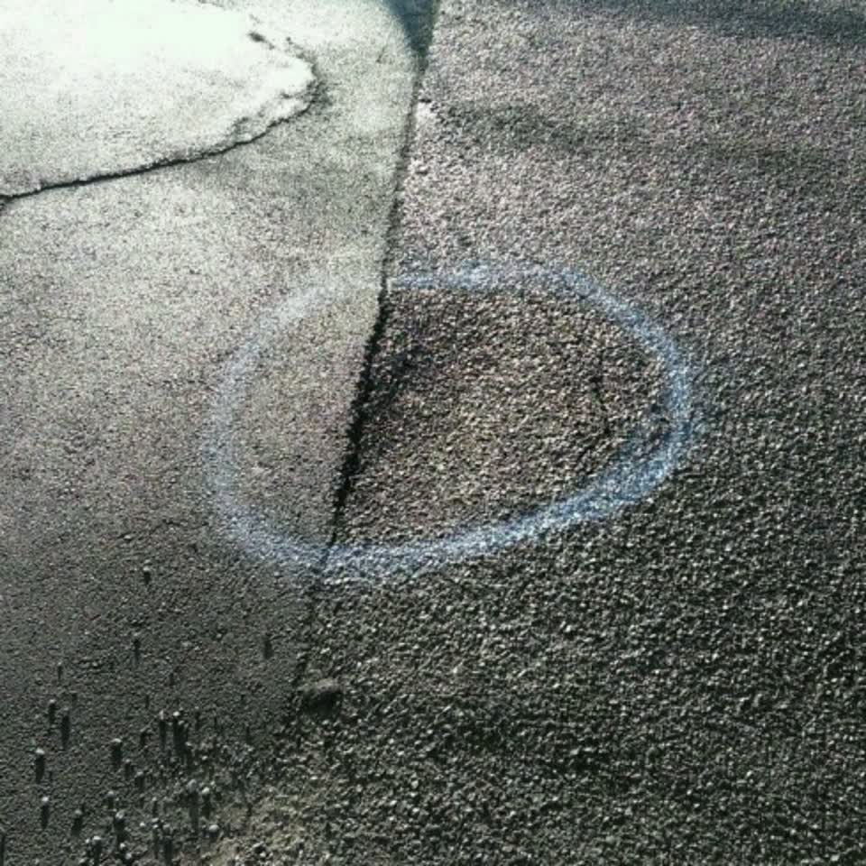 The photograph attached to this roading/streets report