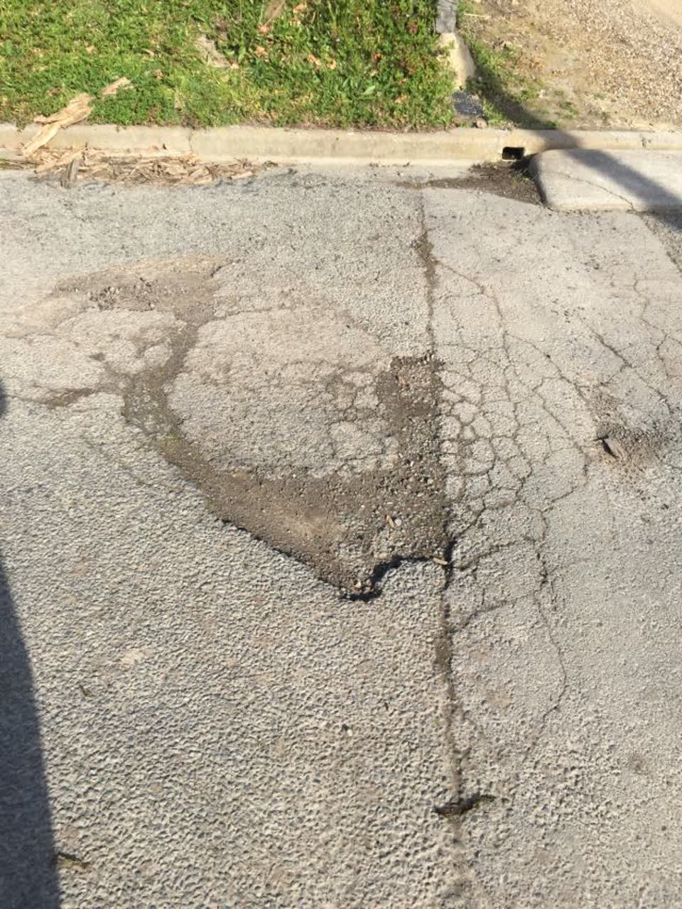 The photograph attached to this roading/streets report