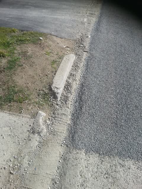 Roading/Streets, a report photo