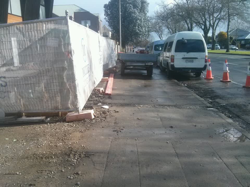 The photograph attached to this roading/streets report