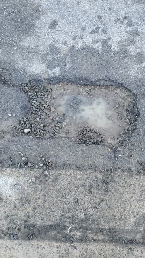 Roading/Streets, a report photo