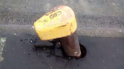 Roading/Streets, a report photo