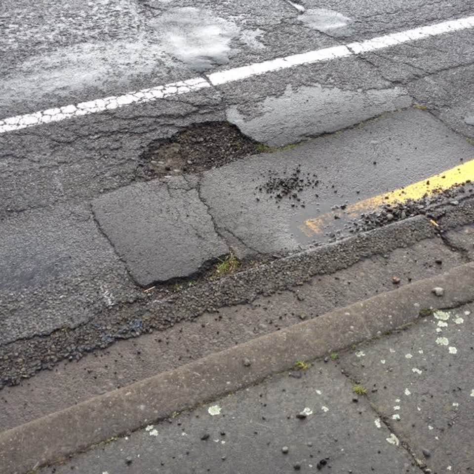 The photograph attached to this roading/streets report
