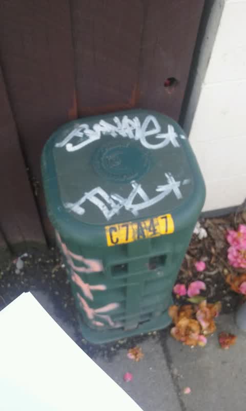 Graffiti, a report photo