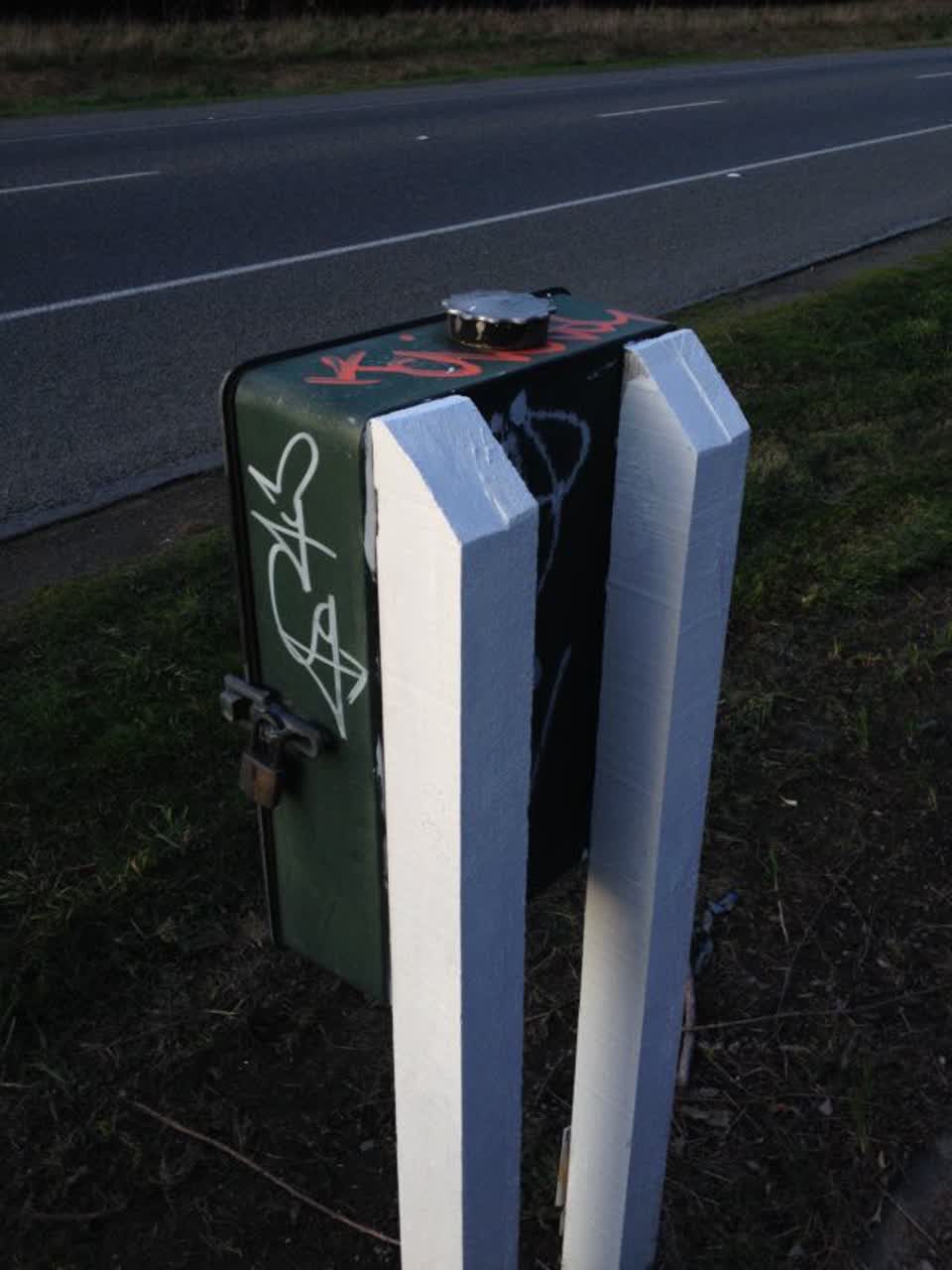 The photograph attached to this graffiti report