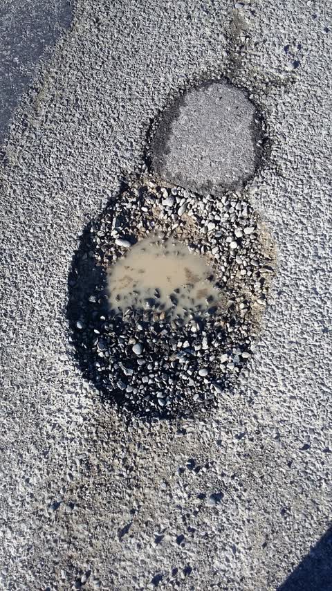 Roading/Streets, a report photo