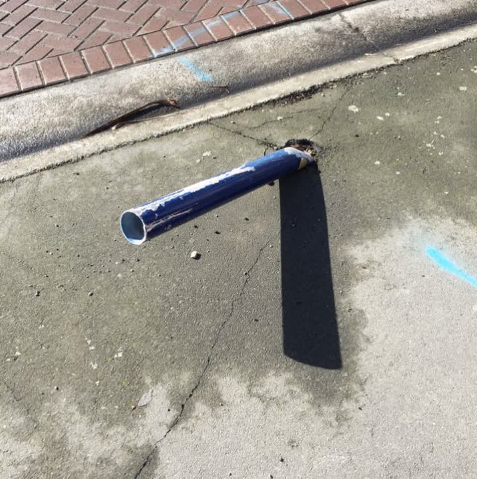 The photograph attached to this roading/streets report