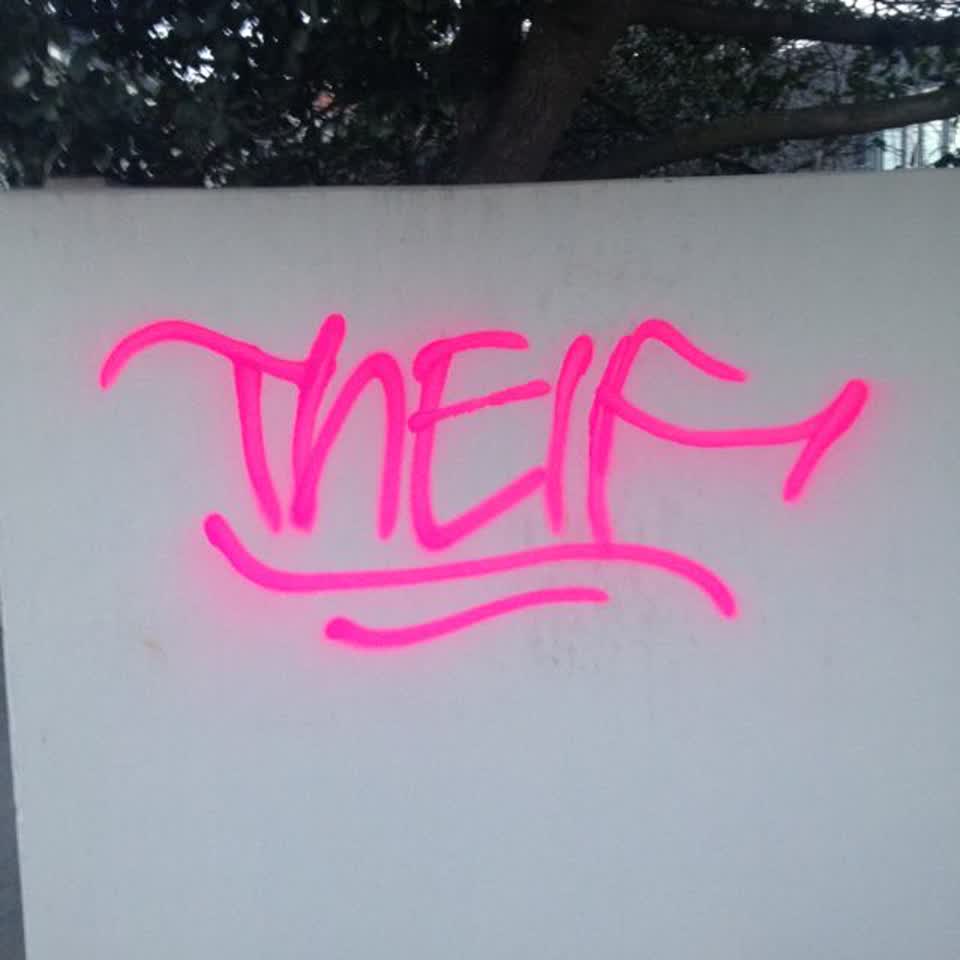 The photograph attached to this graffiti report
