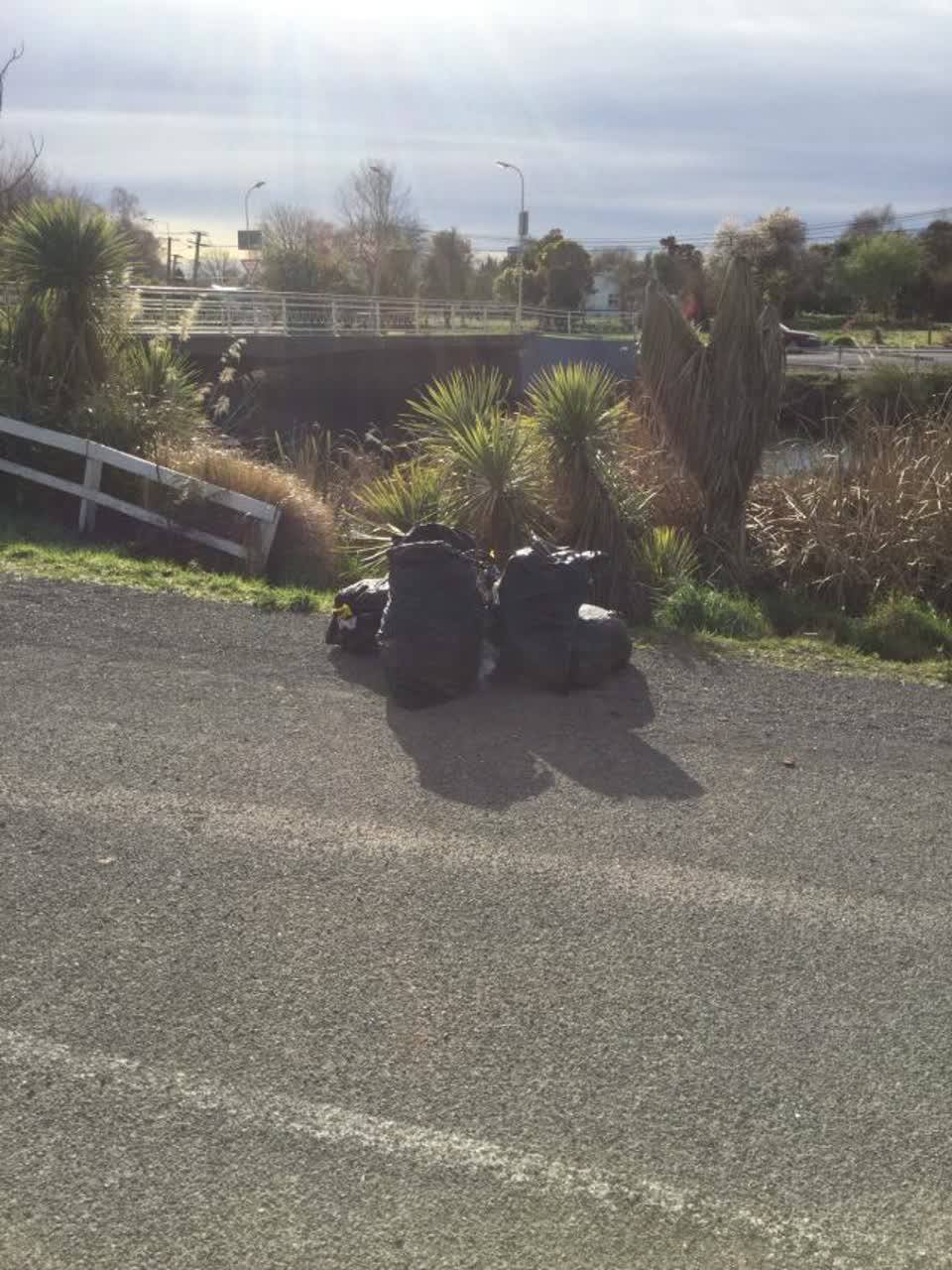 The photograph attached to this rubbish/recycling report
