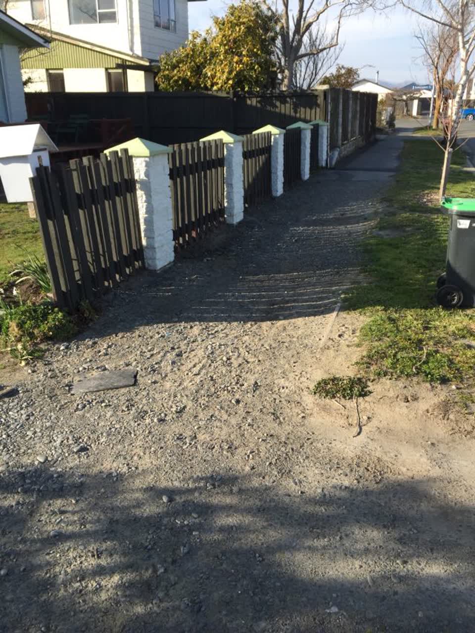 The photograph attached to this roading/streets report