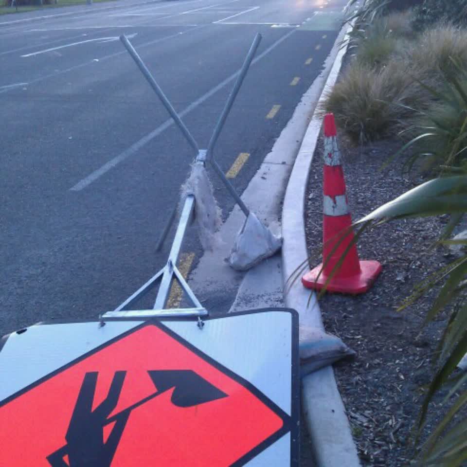 The photograph attached to this roading/streets report