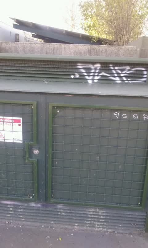 Graffiti, a report photo