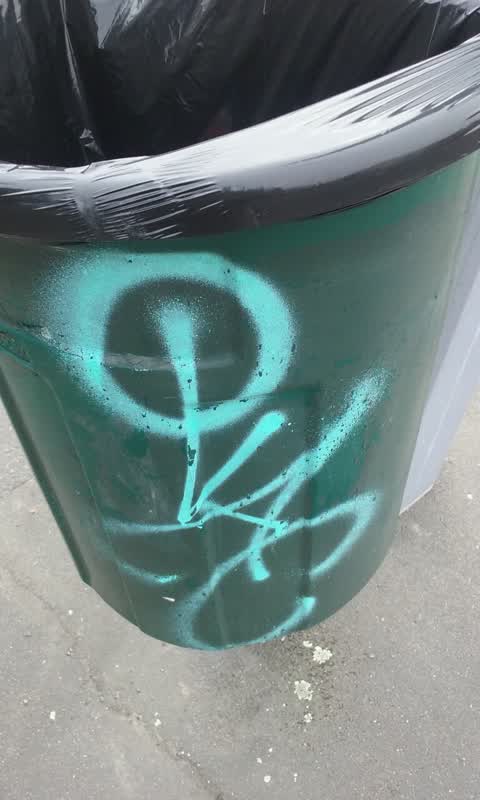 Graffiti, a report photo