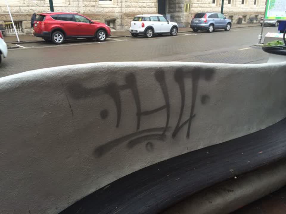 The photograph attached to this graffiti report