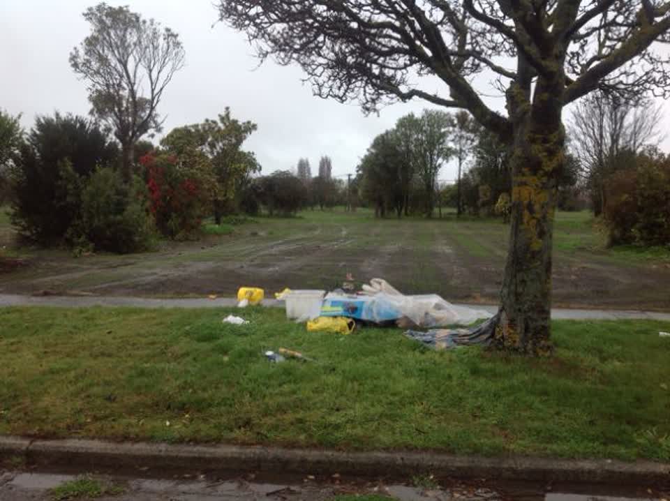 The photograph attached to this rubbish/recycling report