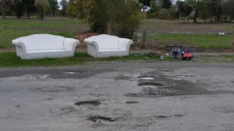 Rubbish/Recycling, a report photo