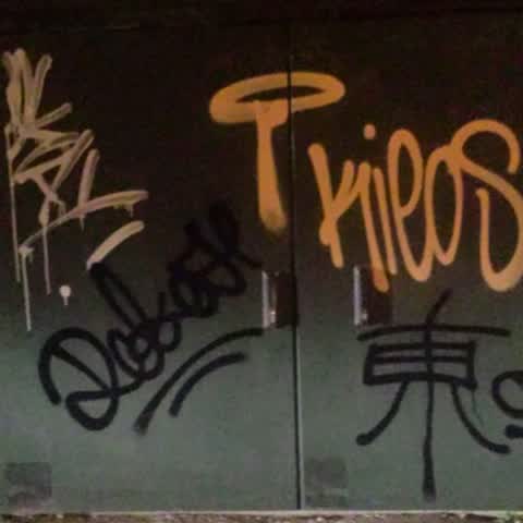 Graffiti, a report photo