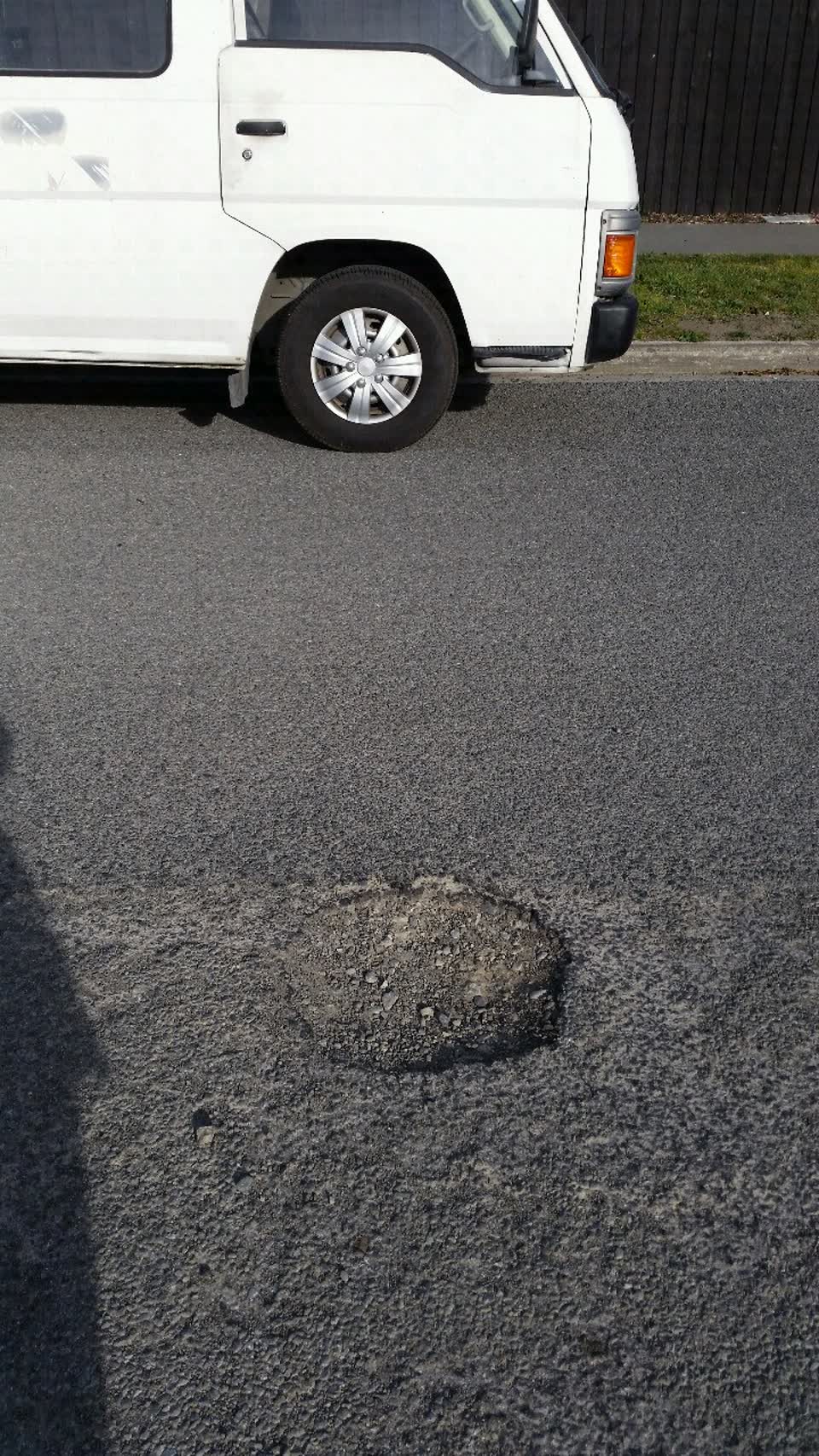 The photograph attached to this roading/streets report