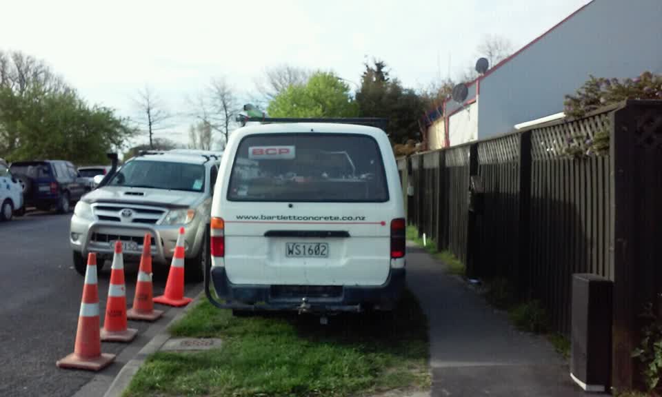The photograph attached to this roading/streets report