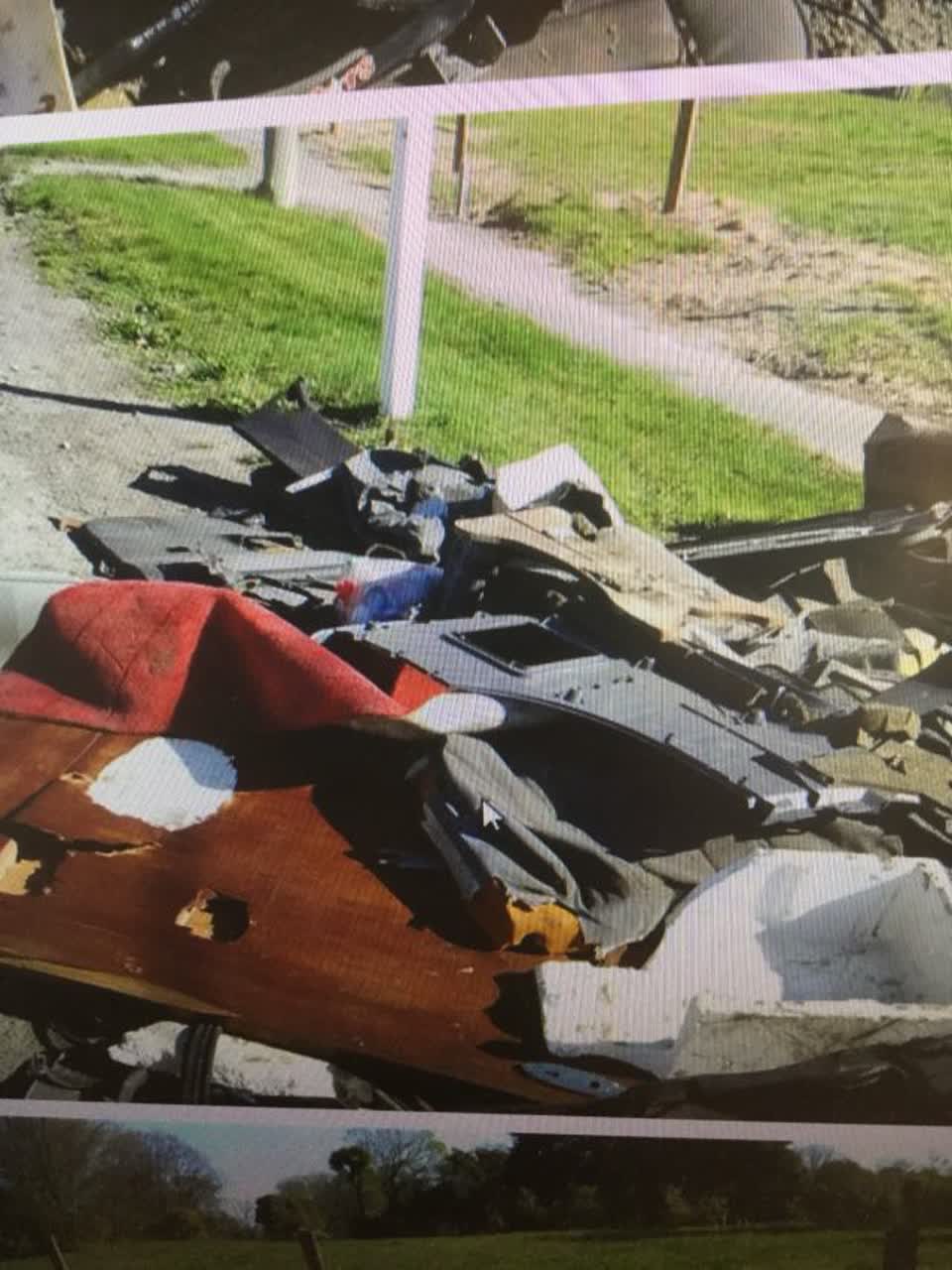 The photograph attached to this rubbish/recycling report