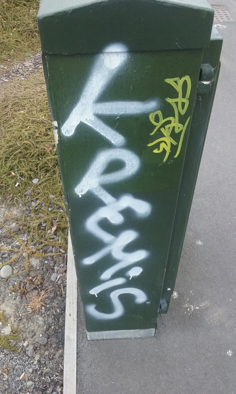 The photograph attached to this graffiti report