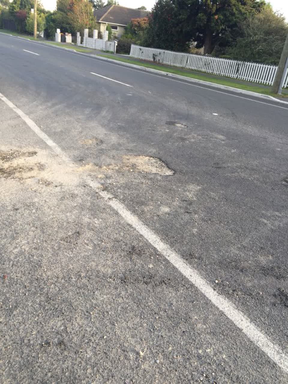 The photograph attached to this roading/streets report