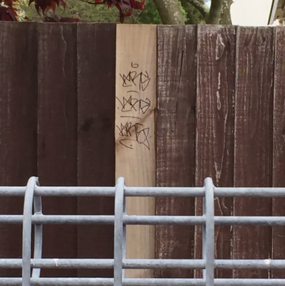 The photograph attached to this graffiti report