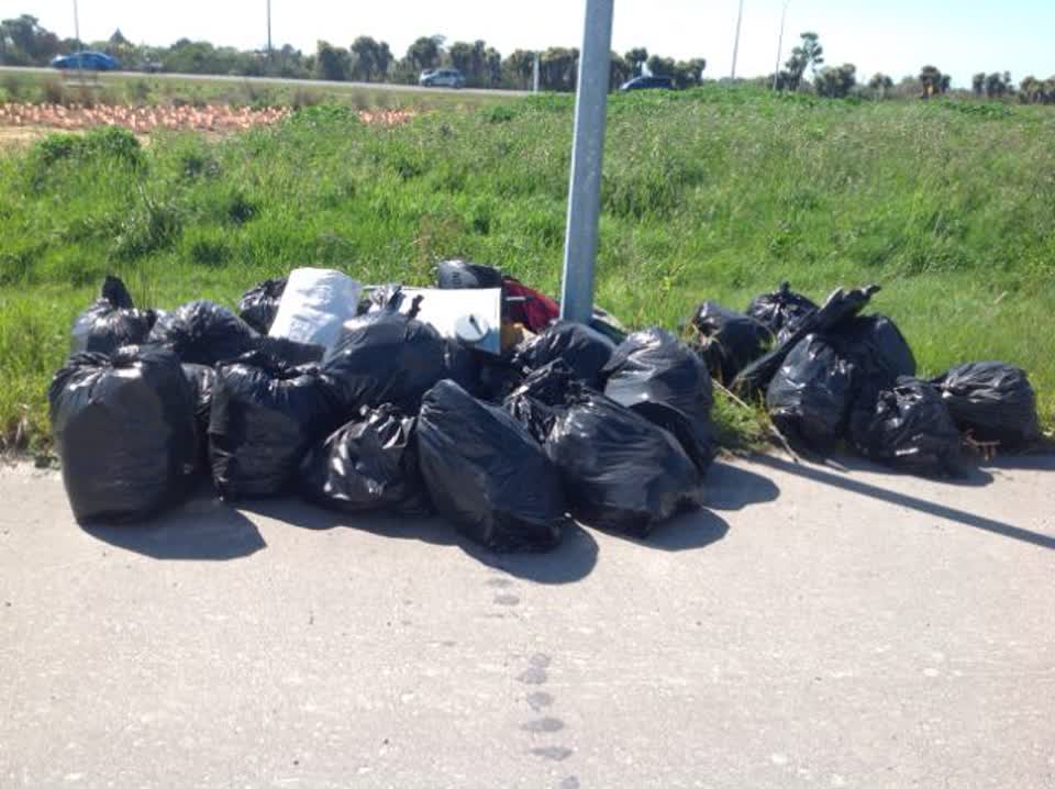 The photograph attached to this rubbish/recycling report