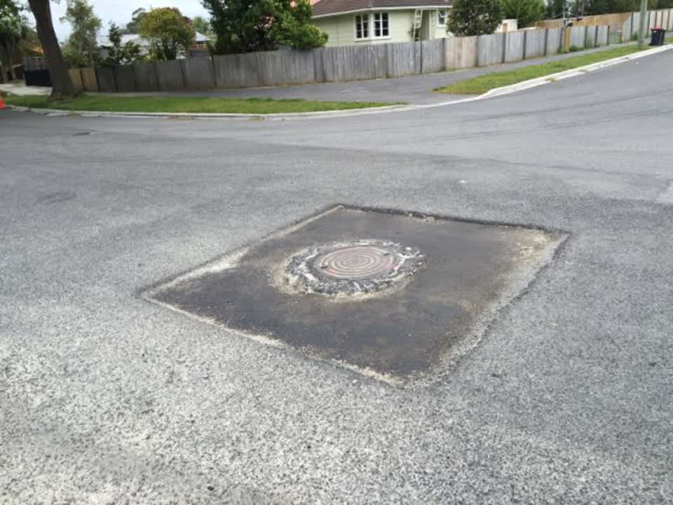 The photograph attached to this roading/streets report
