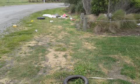 Rubbish/Recycling, a report photo