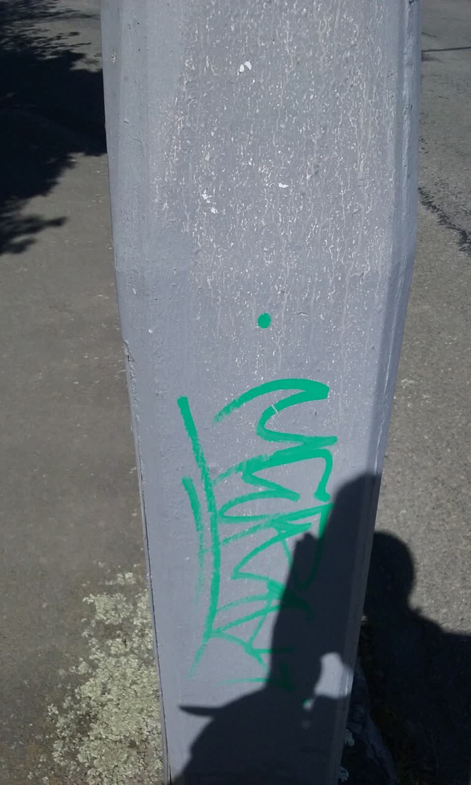 The photograph attached to this graffiti report