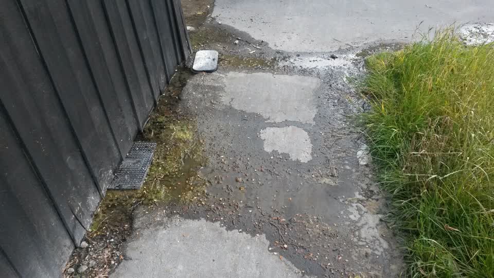 The photograph attached to this water supply report