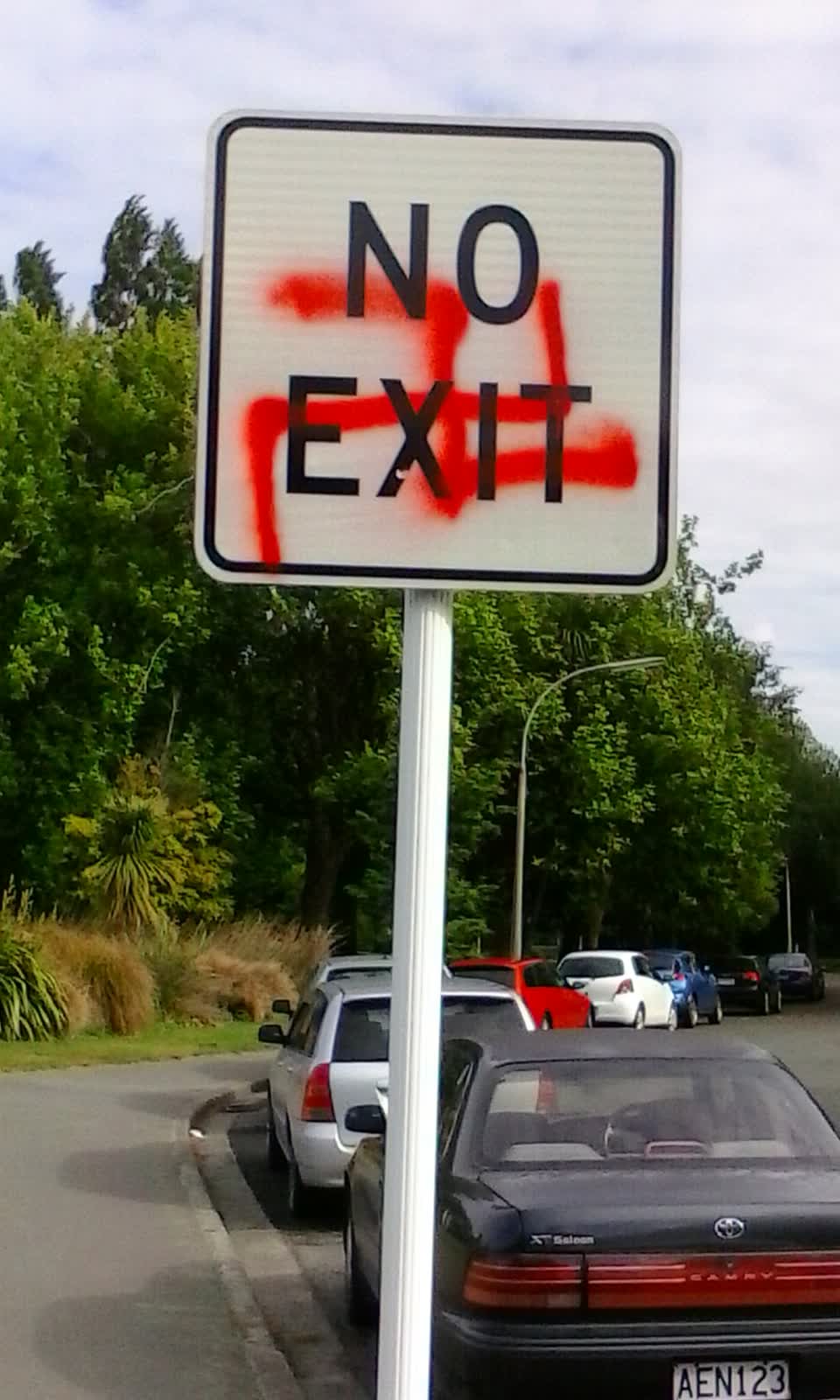 The photograph attached to this graffiti report