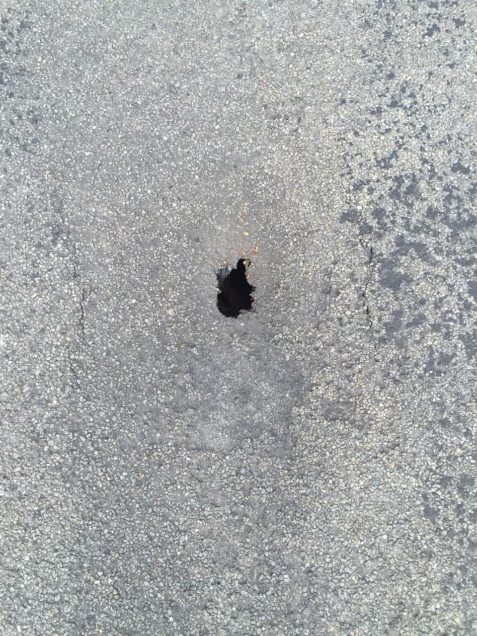 The photograph attached to this roading/streets report