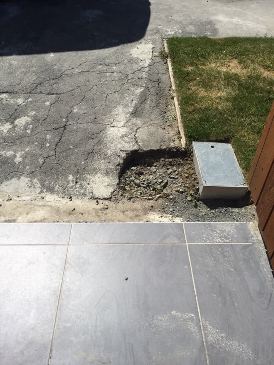 The photograph attached to this roading/streets report