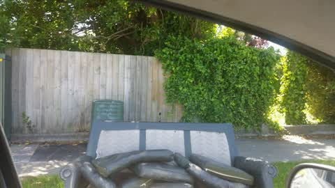 Rubbish/Recycling, a report photo
