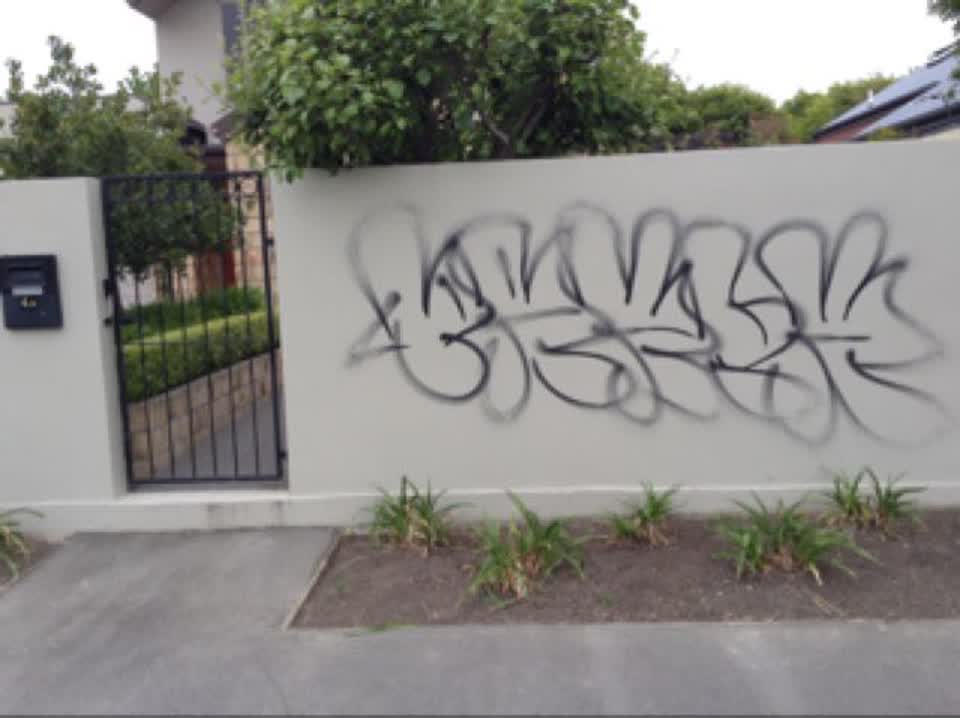 The photograph attached to this graffiti report