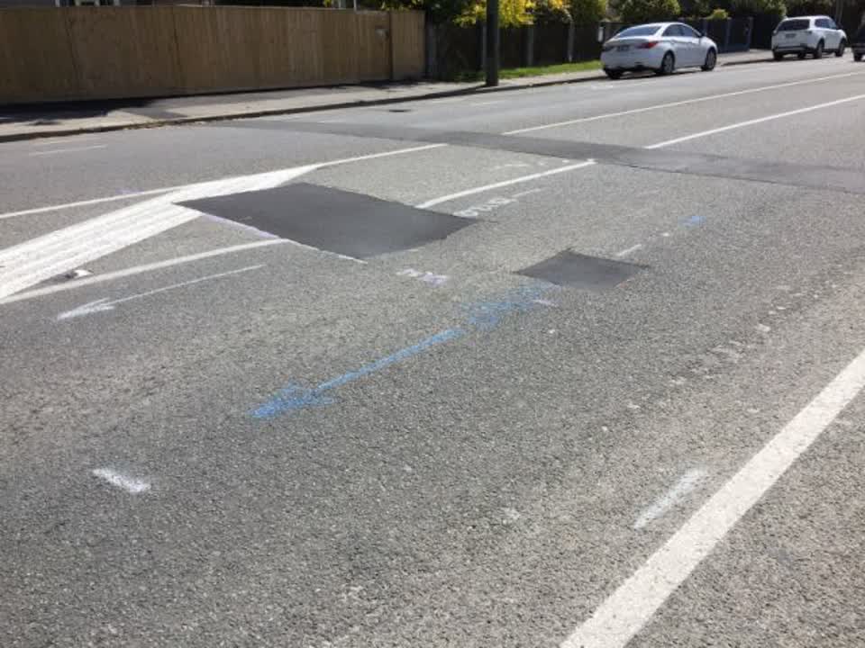 The photograph attached to this roading/streets report