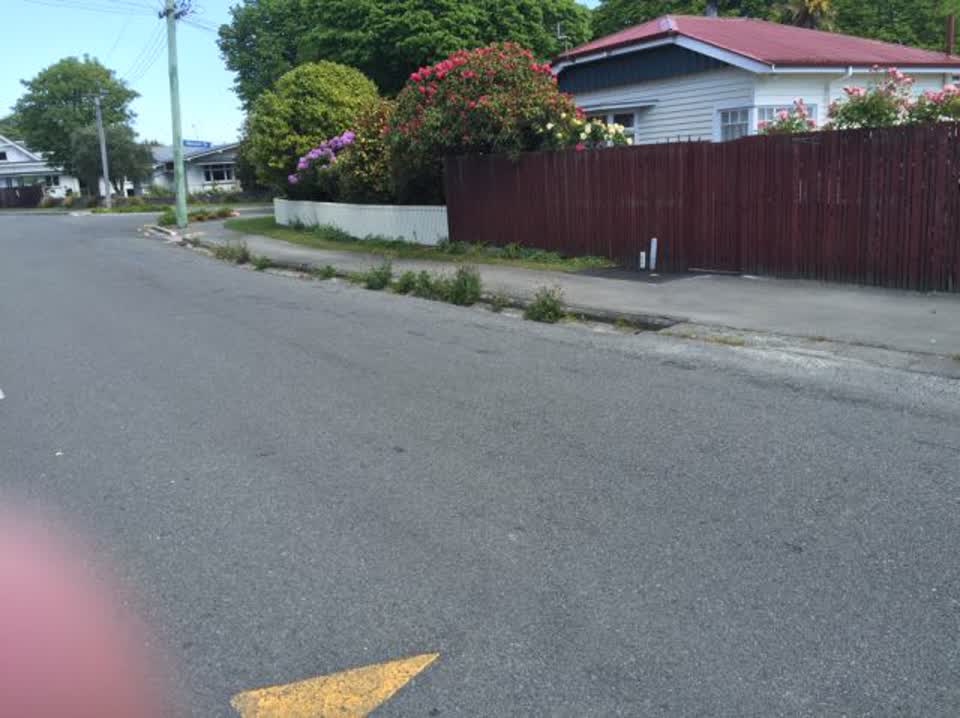 The photograph attached to this roading/streets report