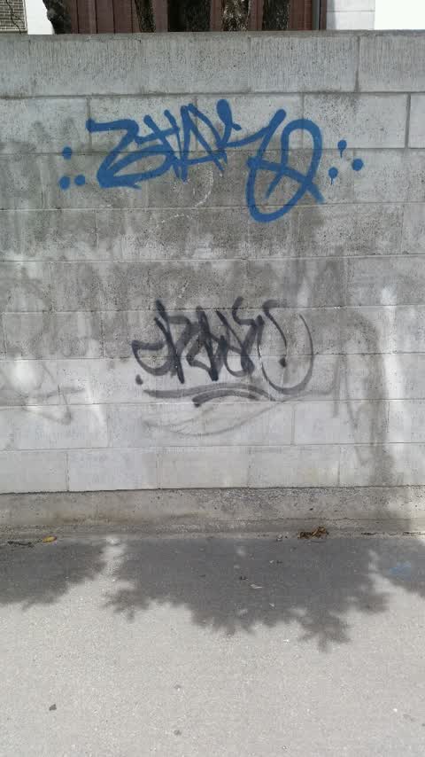 Graffiti, a report photo