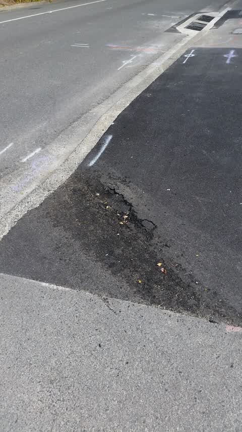 Roading/Streets, a report photo