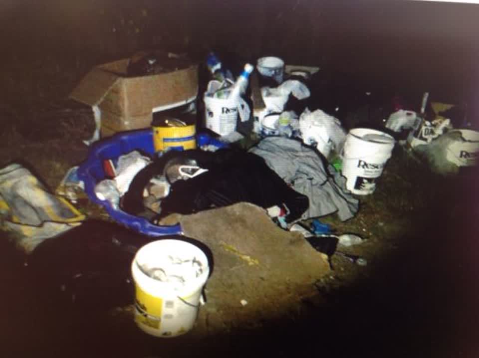 The photograph attached to this rubbish/recycling report