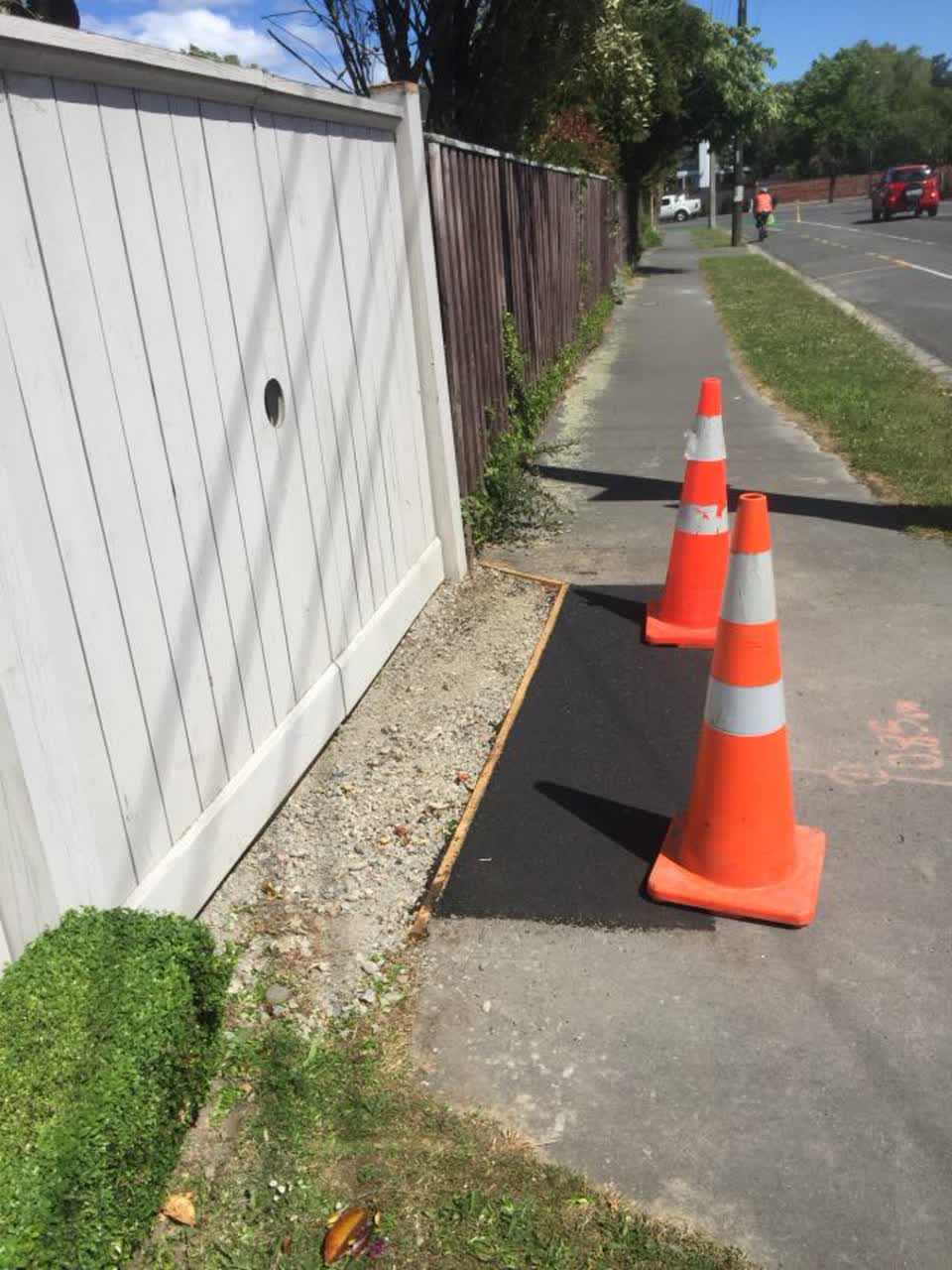 The photograph attached to this roading/streets report