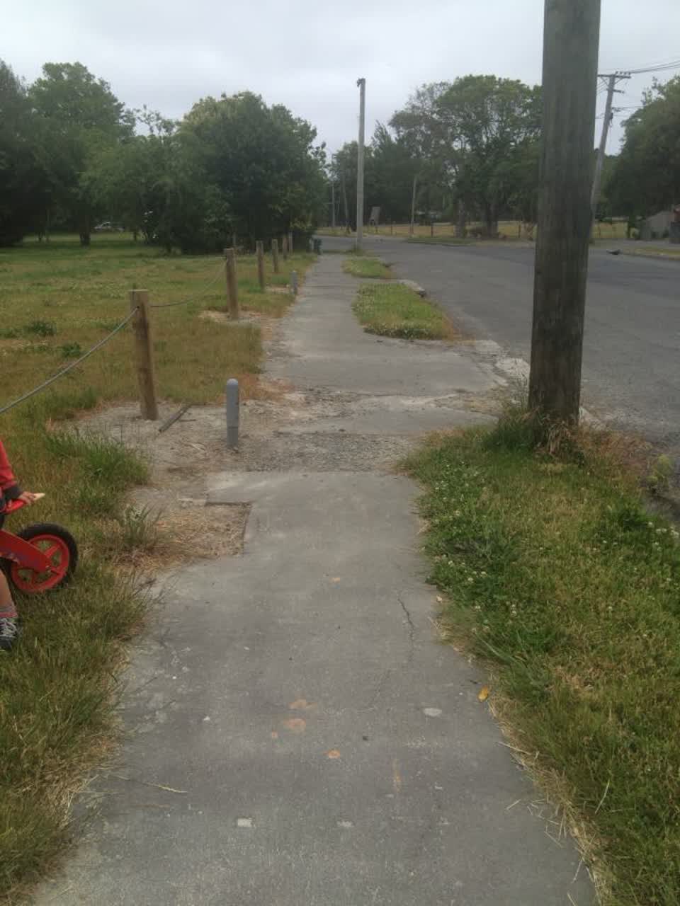 The photograph attached to this roading/streets report