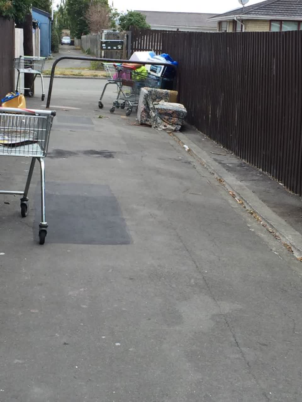 The photograph attached to this rubbish/recycling report