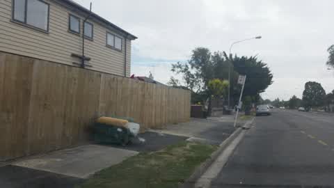 Rubbish/Recycling, a report photo