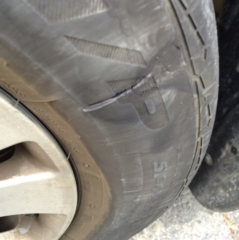 The photograph attached to this roading/streets report