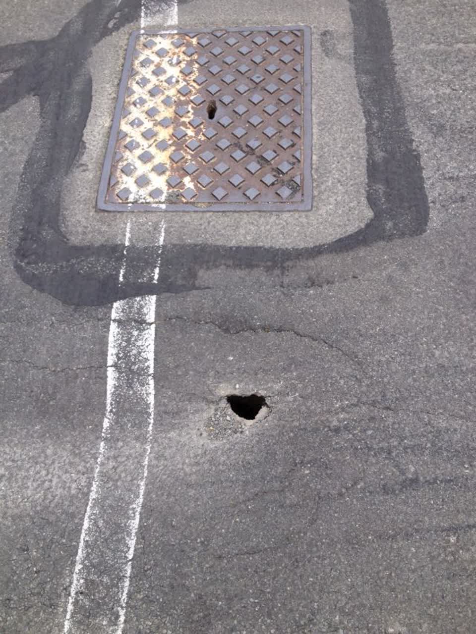 The photograph attached to this roading/streets report